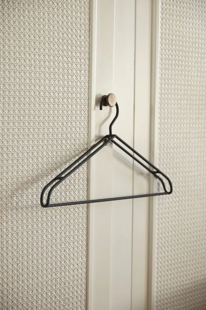 Apply Hangers Black/White (set of 2)^Hübsch Hot