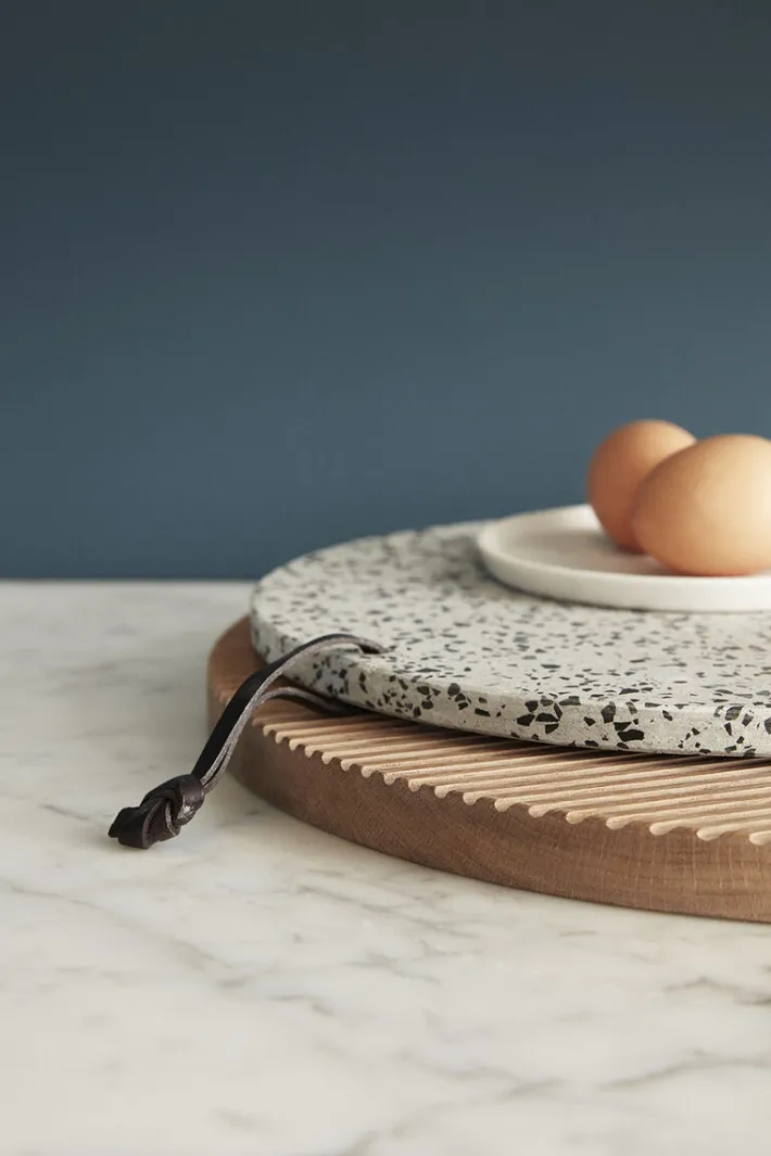 monarch_cutting_boards_round_natural_set_of__8.webp Monarch Cutting Boards Round (set of 2)^Hübsch Online