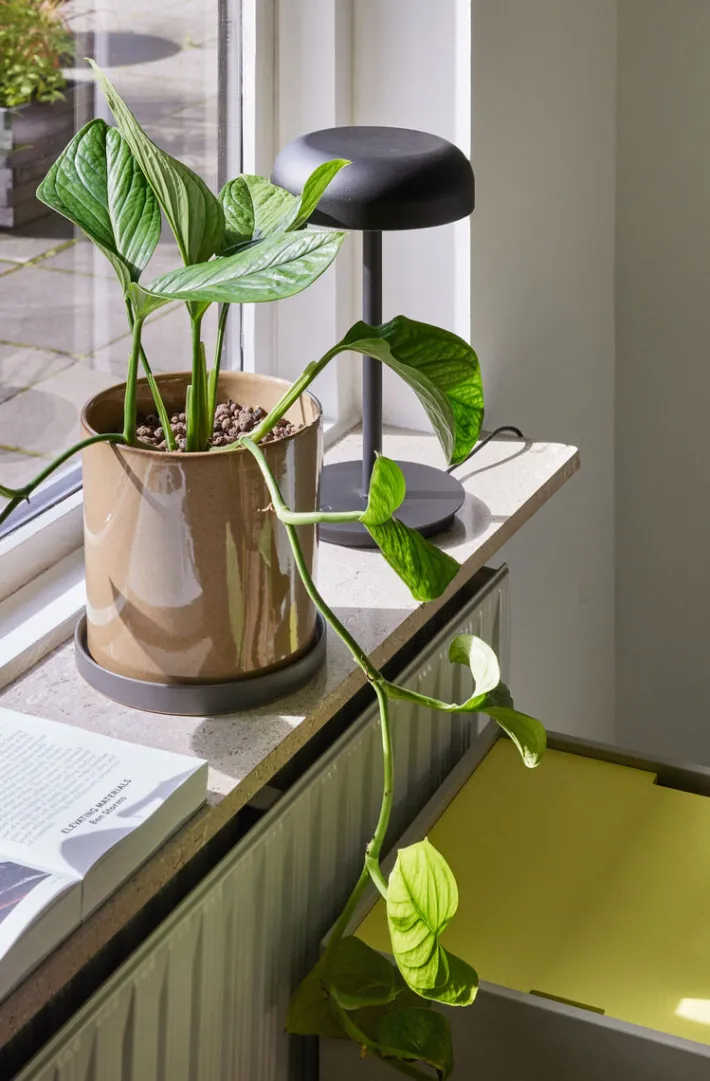 velo_table_lamp_black_3.webp Velo Table Lamp^Hübsch Flash Sale